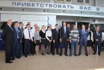 Визит Д. В. Мантурова в автосалон в Нижнем Новгороде
